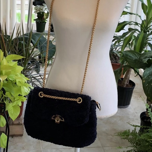 2 Chic Luxe Navy Blue Crossbody Purse. Gorgeous - Picture 1 of 6